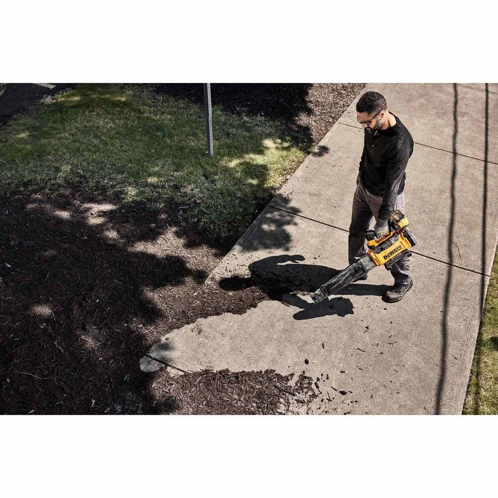 DeWalt-DCBL777Y1_07.jpg