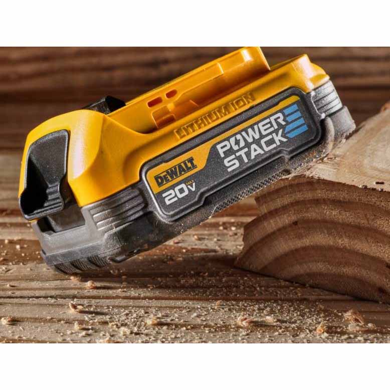 DeWalt-DCBP034C_07_eaae8059-d7c6-457f-8be0-643a931a05aa.jpg
