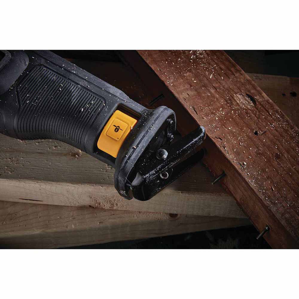 Dewalt-DCS386B_14_35b3552f-bd00-4a7e-bba9-e0cbfe8a6f85.jpg