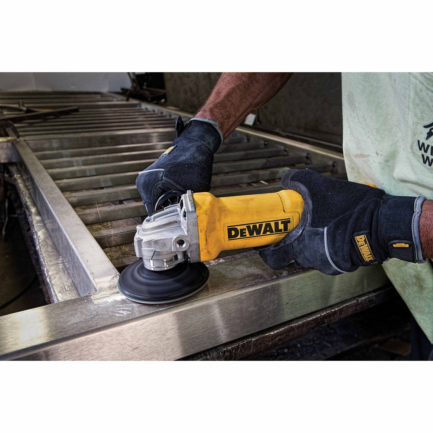 Dewalt-DWE402_12.jpg